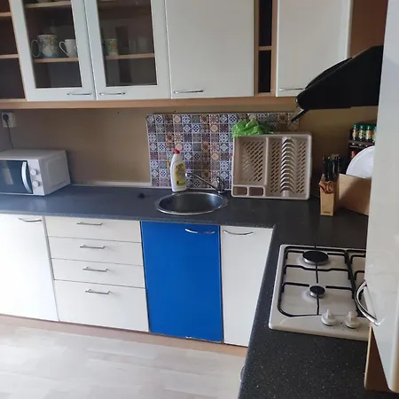 Komuni Apartmán